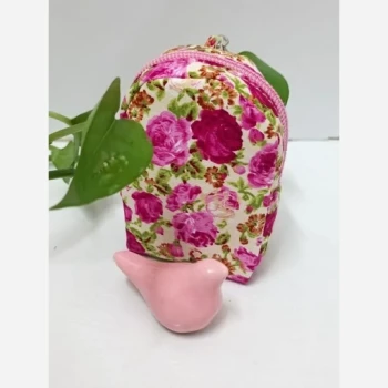 کیف هندزفری (دو گوشی) فقط فروش فروش تکی نداریم  بسیار شیک و زیبا مناسب هدایای مدارس سفارش پاساژ 