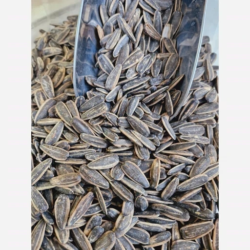 تخمه آفتابگردان خوش طعم و تازه 500 گرمی