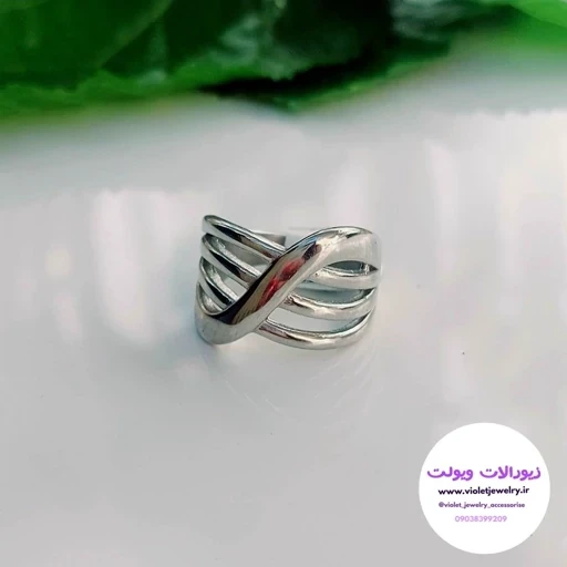 انگشتر زنانه نقره ای جنس استیل بدون نگین کد 2945